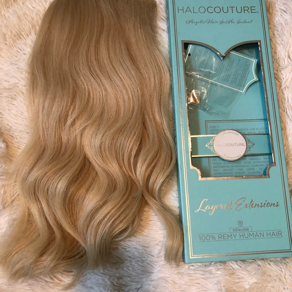 HALOCOUTURE 18” Layered like new worn twice no products, 100% Remy Human Hair